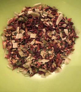 Kerstthee van naaldjes