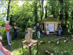 feestelijke opening gisteren van mijn tuinhuis met kunst en kruiden