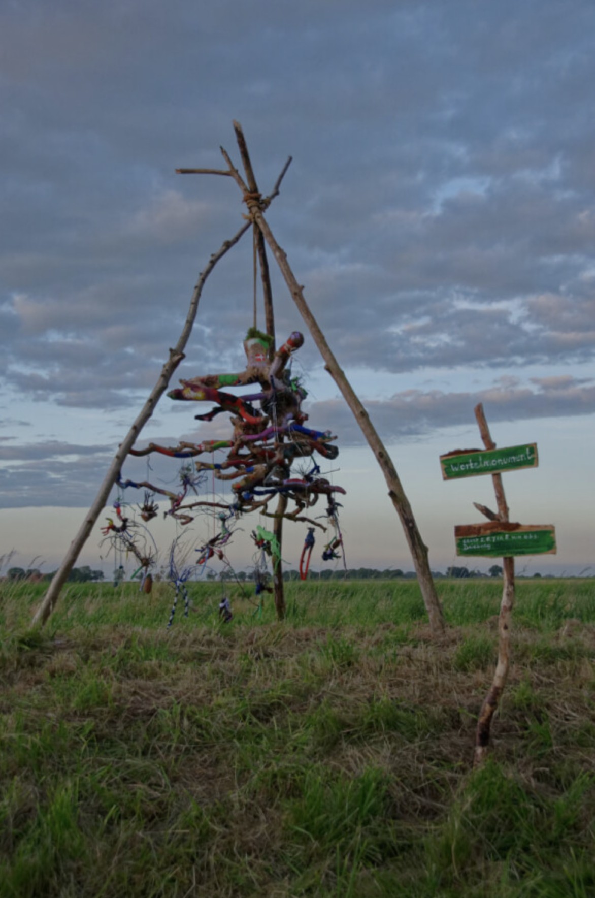 Wortel monument, kunstenaar Mireille Schermer